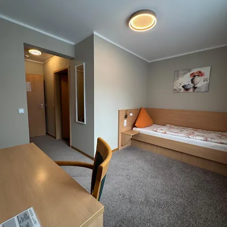 Restaurant Steinhaegerquelle Hotell 3*