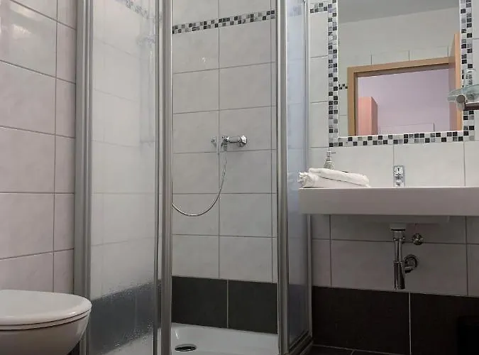 ホテル Restaurant Steinhaegerquelle シュタインハーゲン